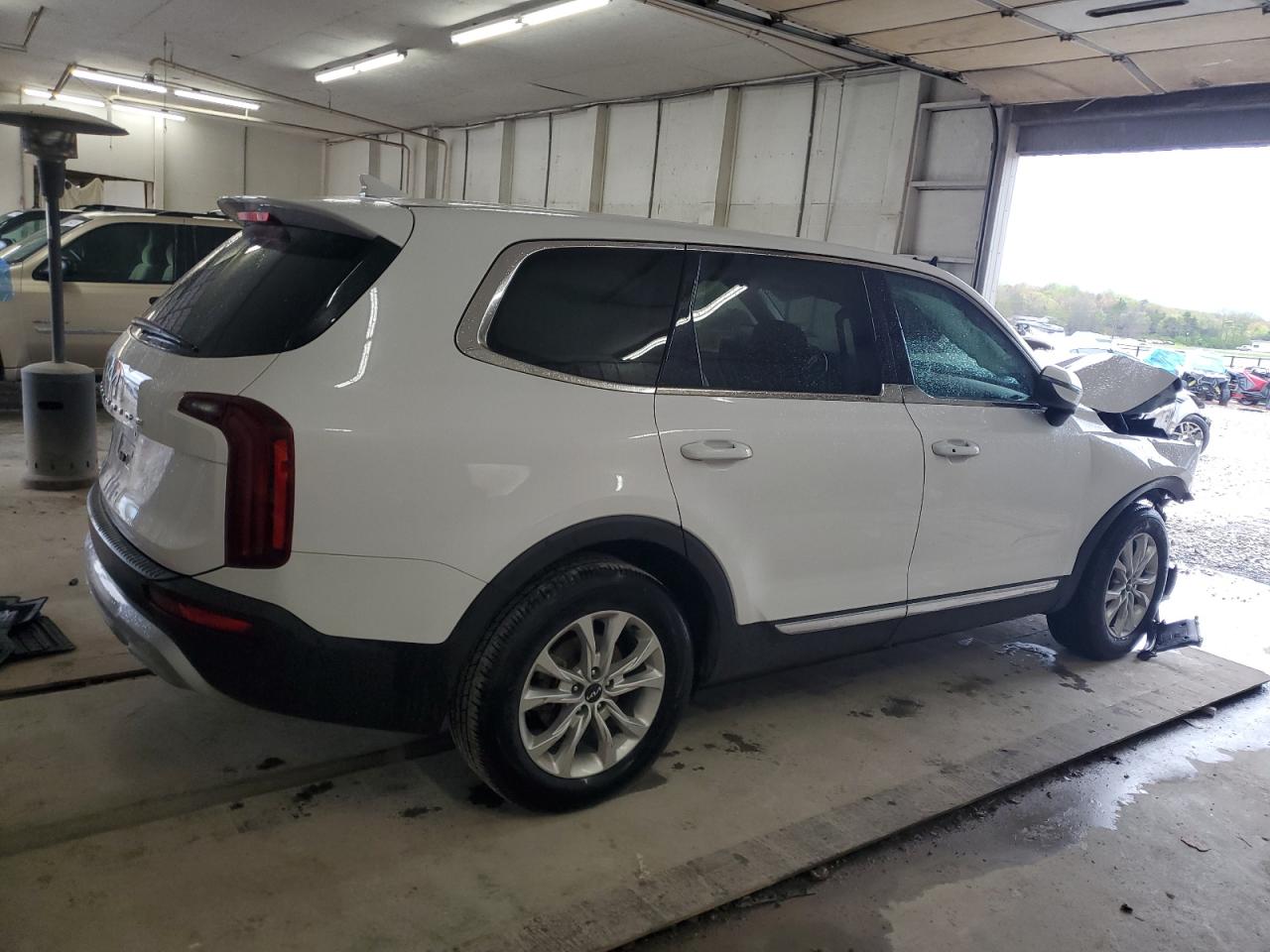 KIA TELLURIDE LX