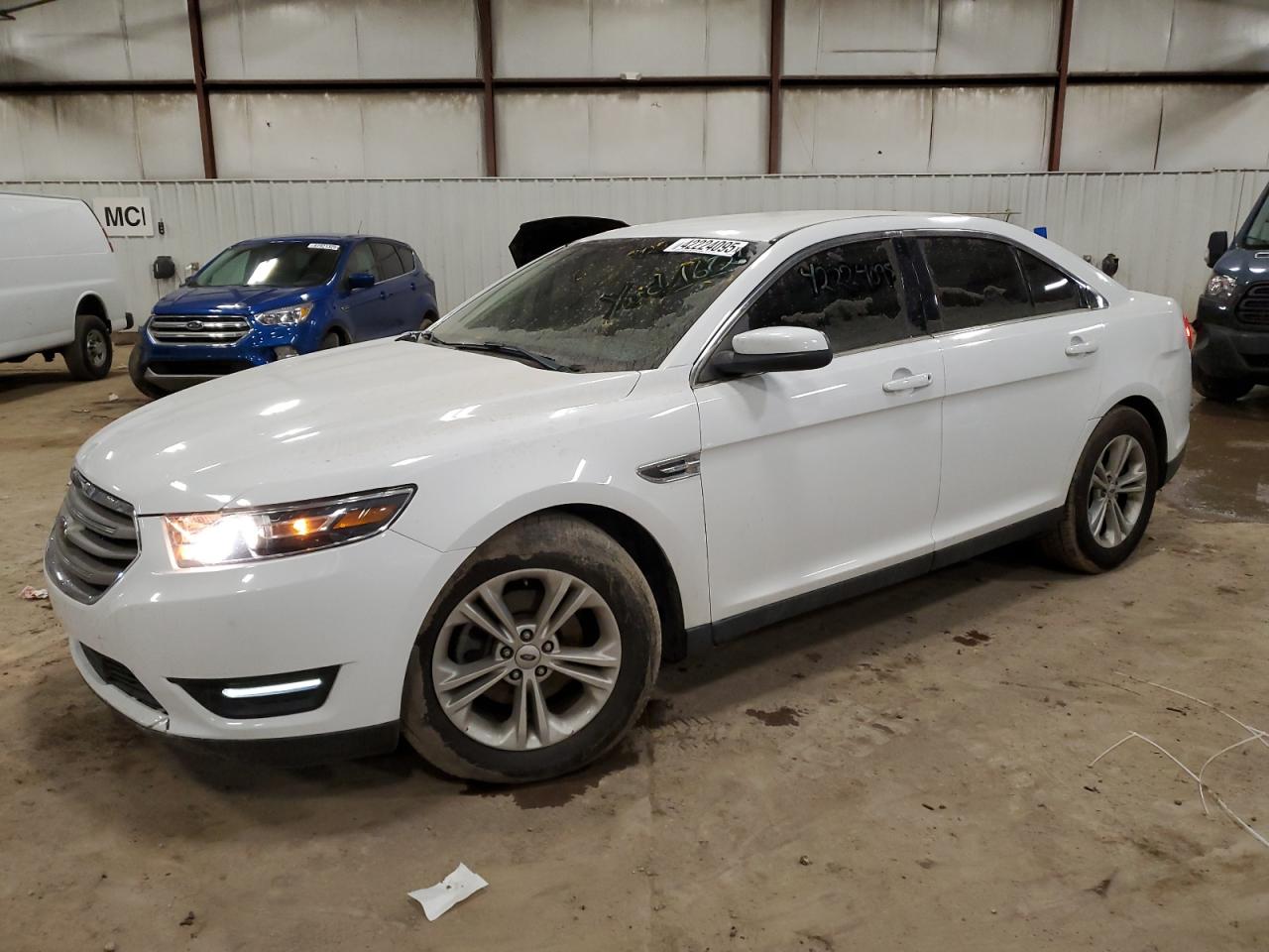 1FAHP2E83HG113006 FORD TAURUS SEL 2017