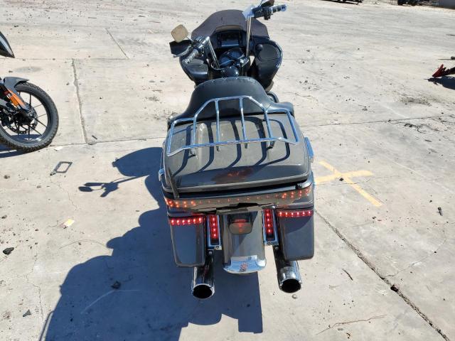 2018 HARLEY-DAVIDSON FLTRU 1HD1KGD13JB609016