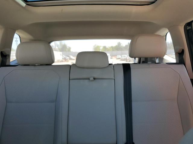 2018 VOLKSWAGEN TIGUAN SE - 3VV3B7AX0JM020325