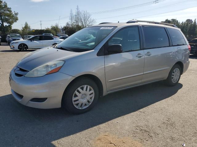 TOYOTA SIENNA CE