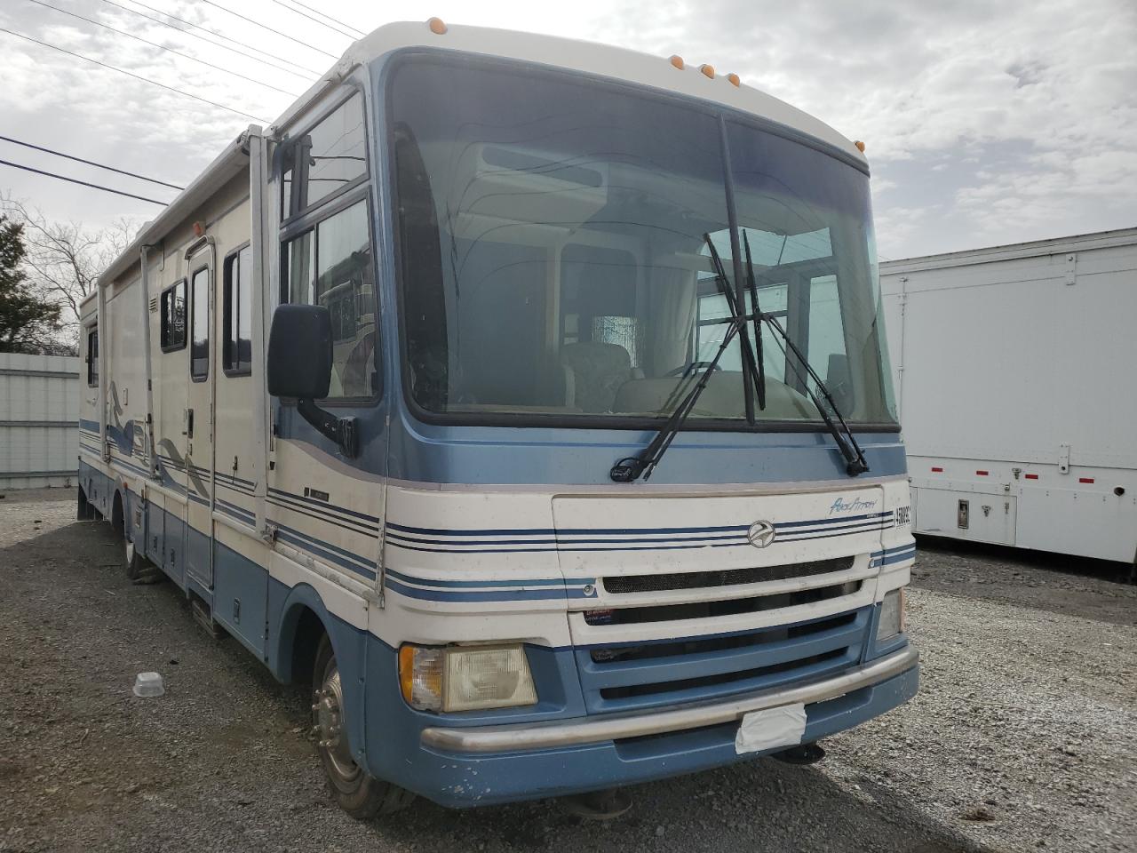  Salvage Fleetwood Pace Arrow