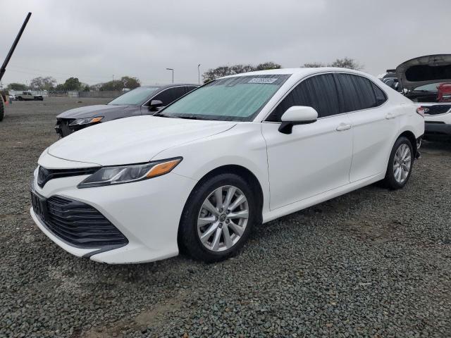 Vin: 4t1c11ak8lu361548, lot: 51268395, toyota camry le 2020 img_1