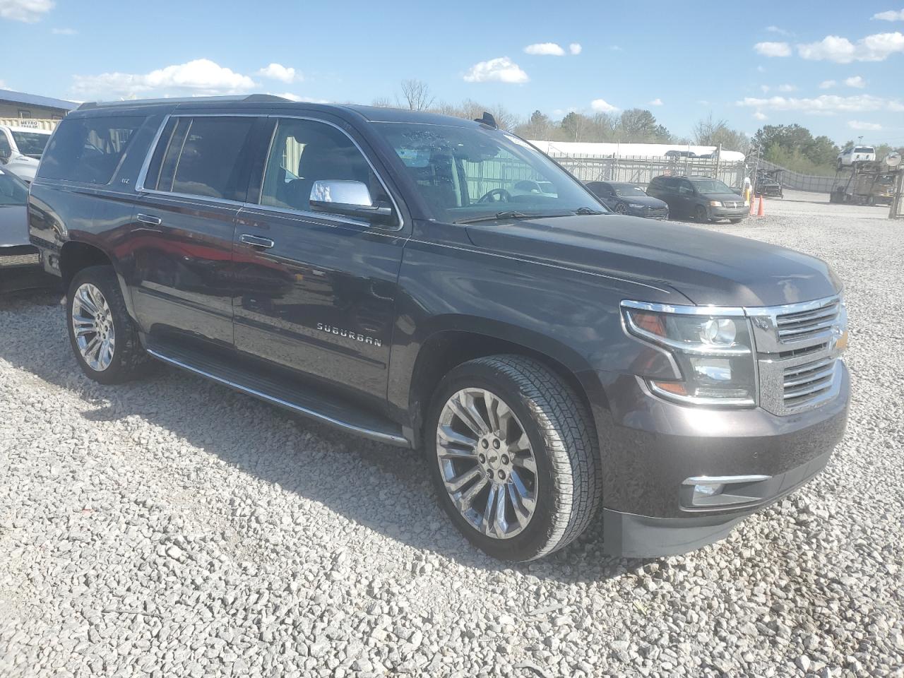 CHEVROLET SUBURBAN 2016