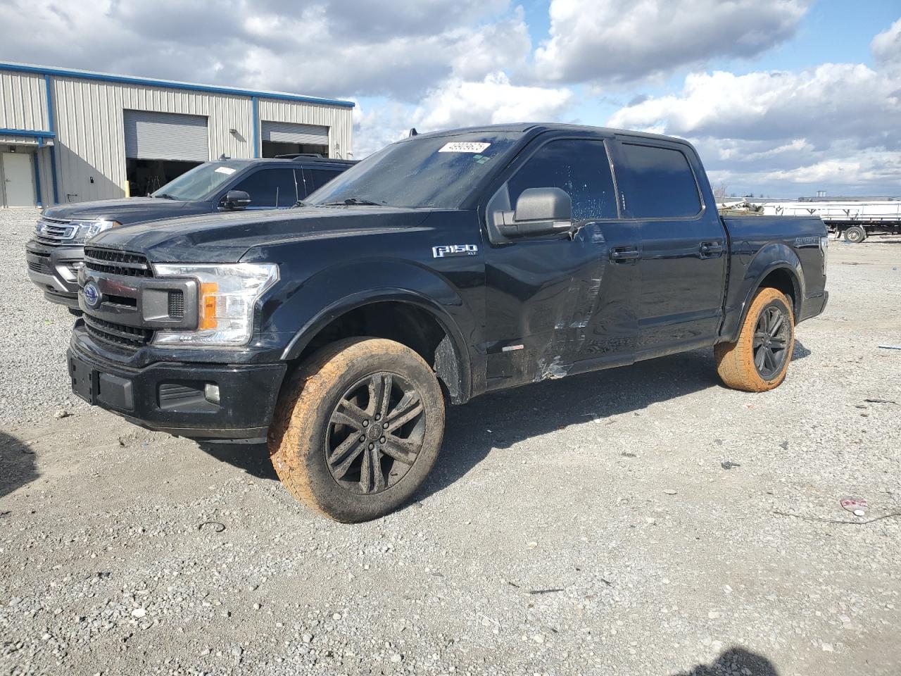 FORD F-150 SUPERCREW