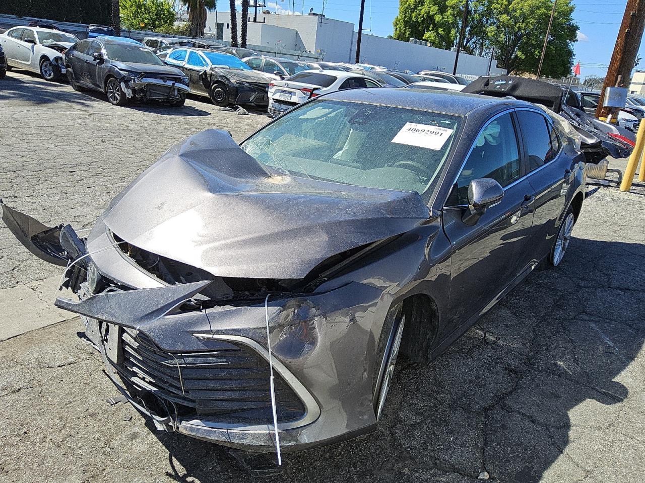 TOYOTA CAMRY LE