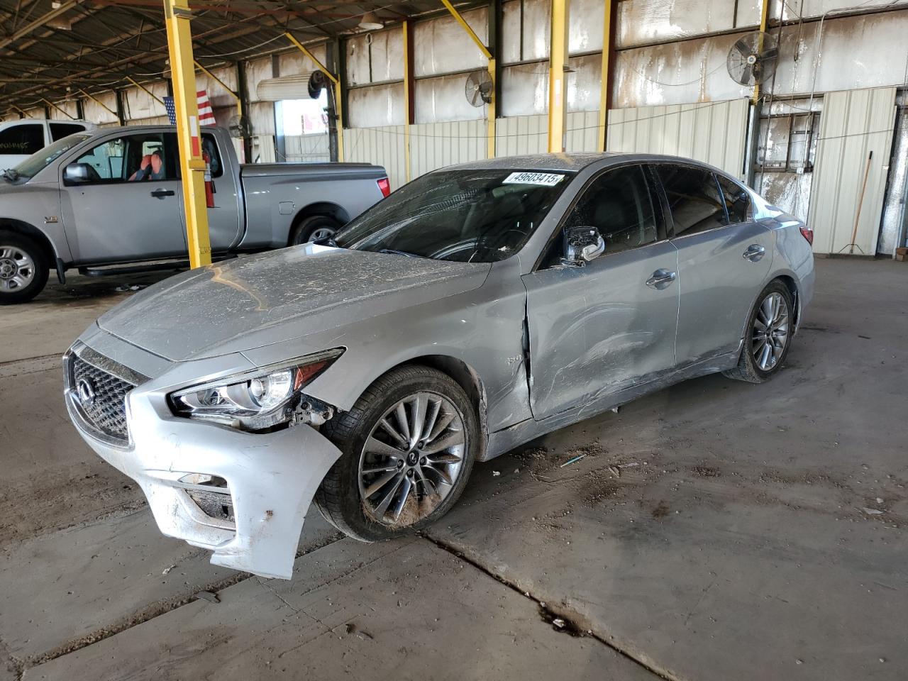 INFINITI Q50 LUXE