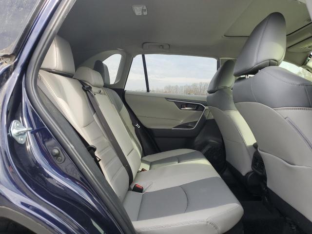2021 TOYOTA RAV4 XLE P - JTMB6RFV1MD038432