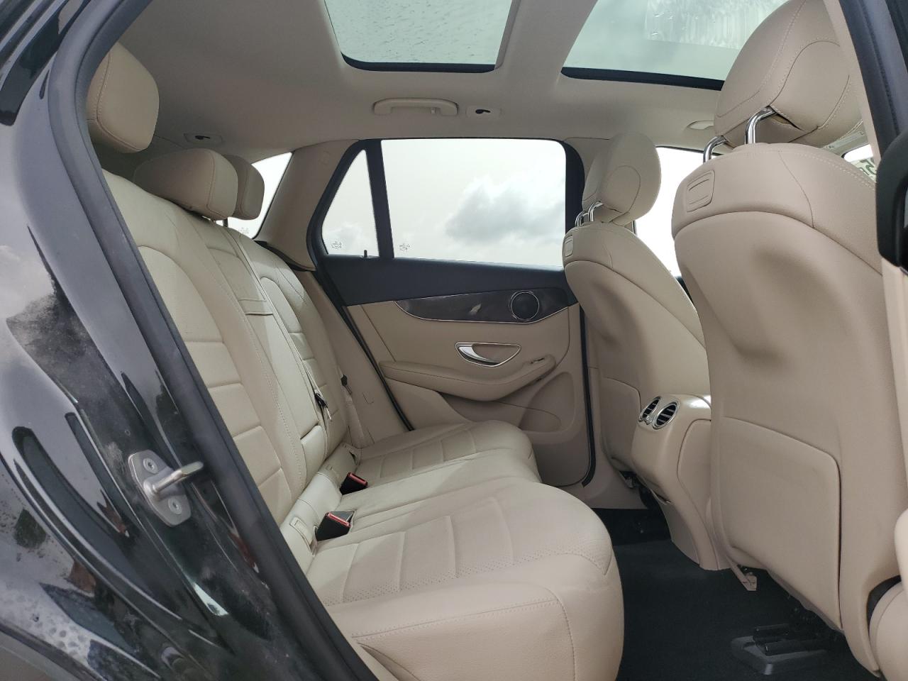 MERCEDES-BENZ GLC-CLASS 300 4MATIC