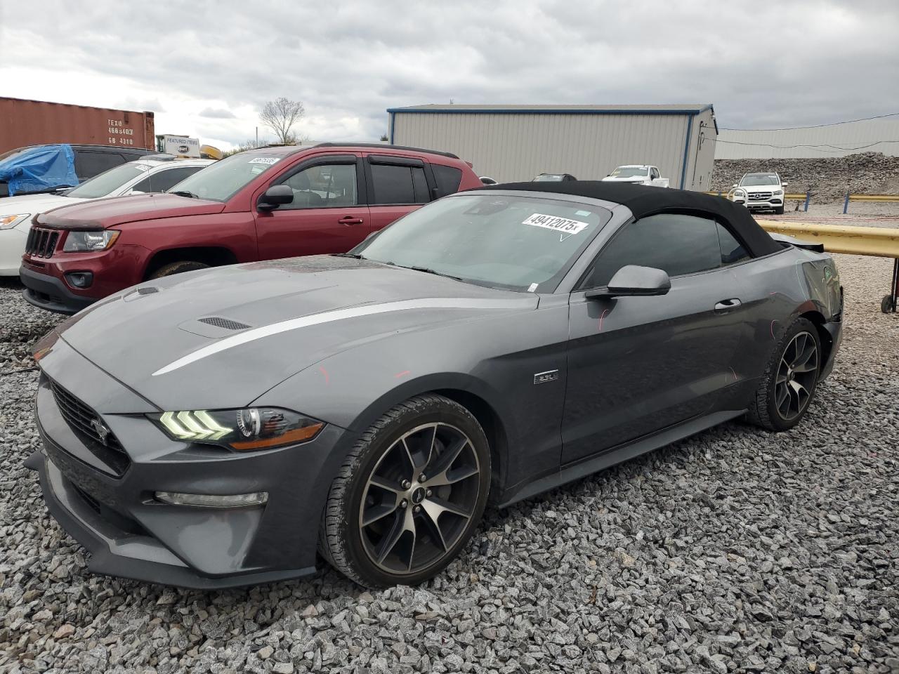 FORD MUSTANG