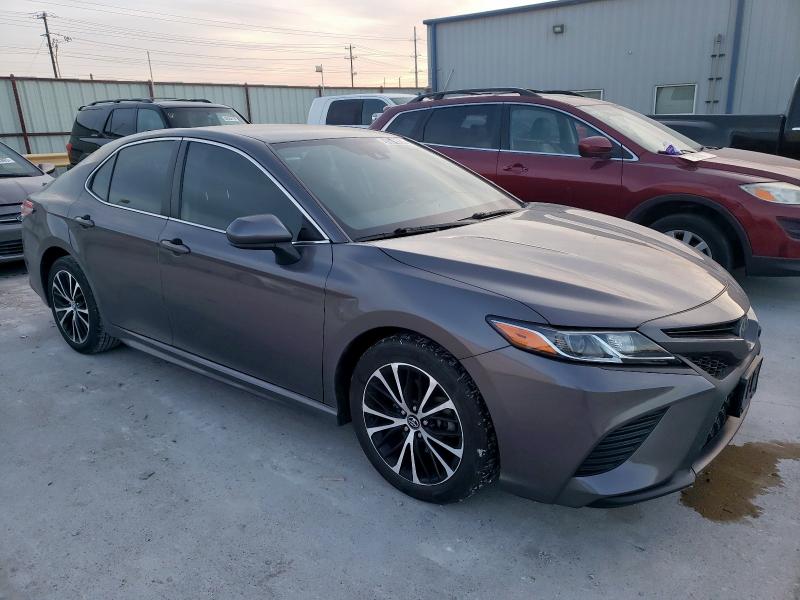 Vin: 4t1g11ak7lu319566, lot: 49390385, toyota camry se 2020 img_1