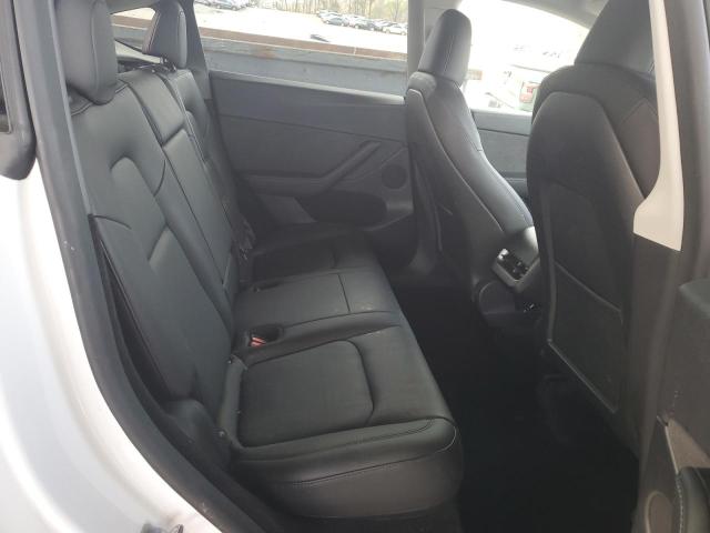2024 TESLA MODEL Y - 7SAYGDED2RF097382