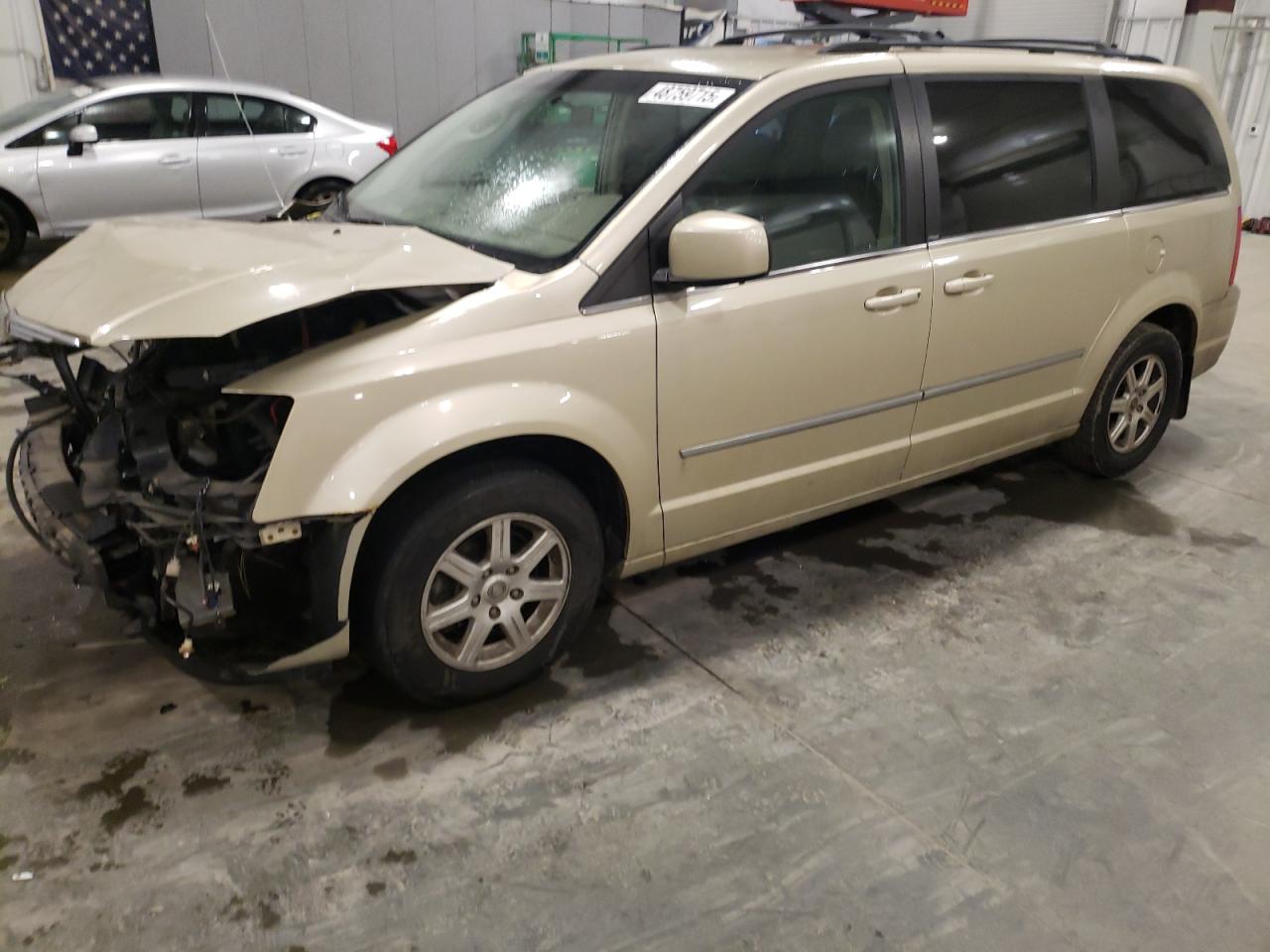 CHRYSLER TOWN & COUNTRY TOURING