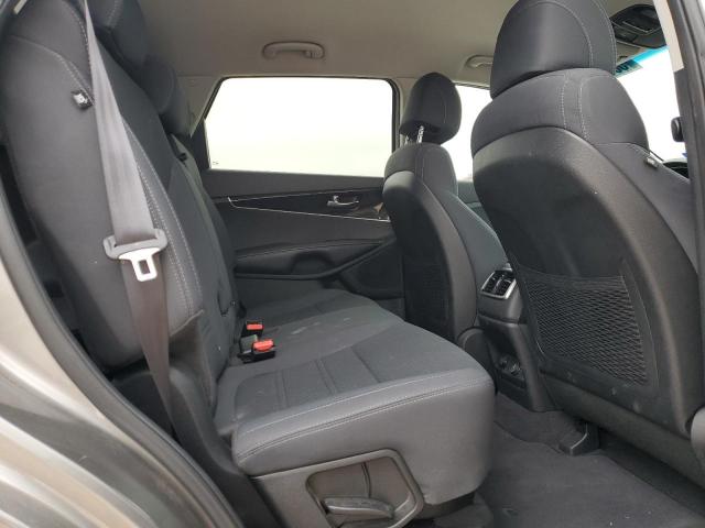 2017 KIA SORENTO LX - 5XYPG4A33HG251787
