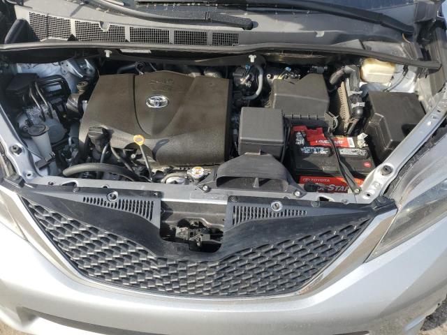 2017 TOYOTA SIENNA SE 5TDXZ3DC2HS850408
