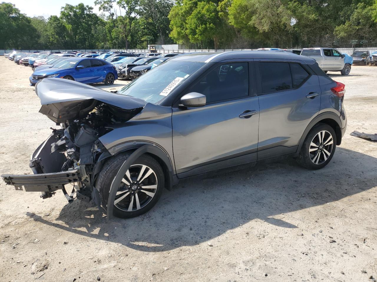 NISSAN KICKS S