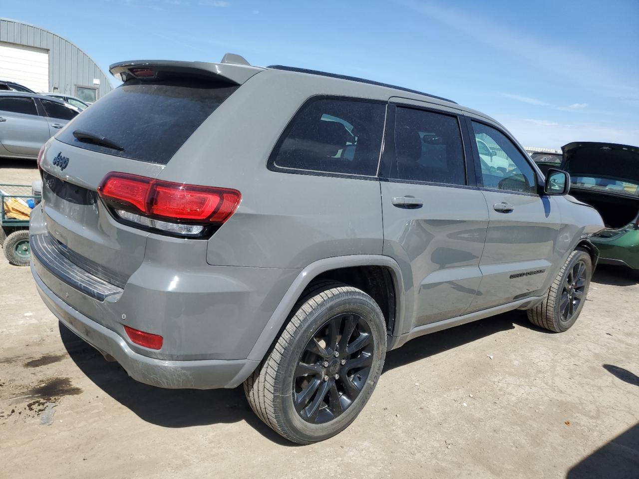 JEEP GRAND CHEROKEE LAREDO