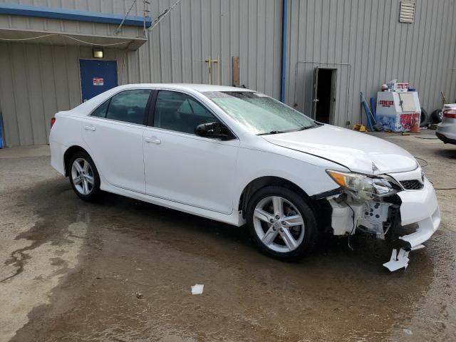 Vin: 4t1bf1fk3eu311410, lot: 50772835, toyota camry l 20144