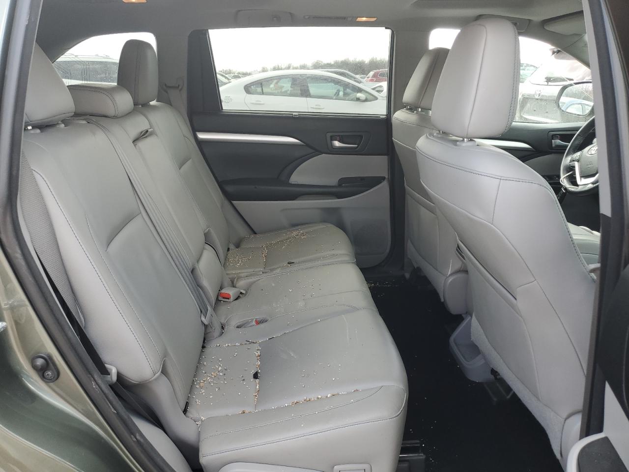 TOYOTA HIGHLANDER SE