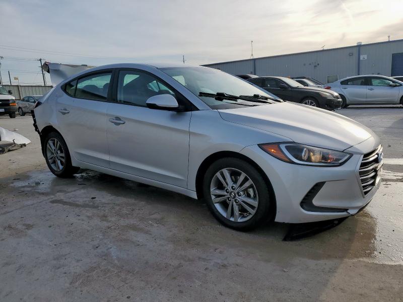 2018 HYUNDAI ELANTRA SE - 5NPD84LF0JH390815
