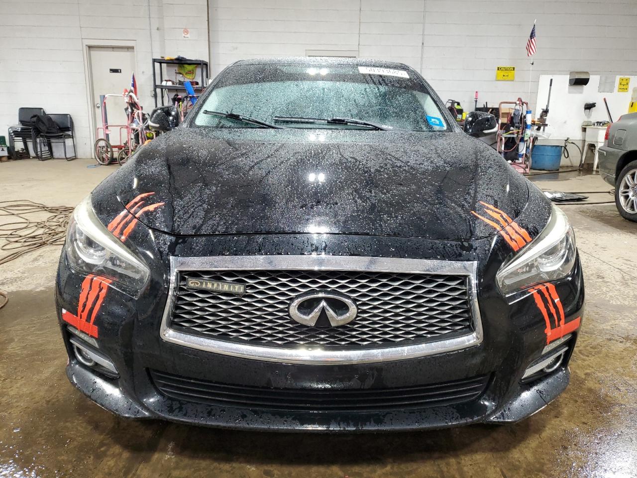 INFINITI Q50 2015