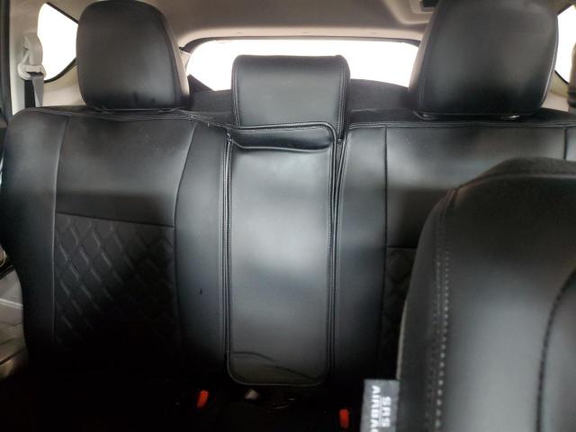 2018 TOYOTA RAV4 LE - JTMBFREV4JJ192728