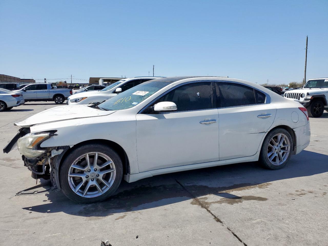 NISSAN MAXIMA S