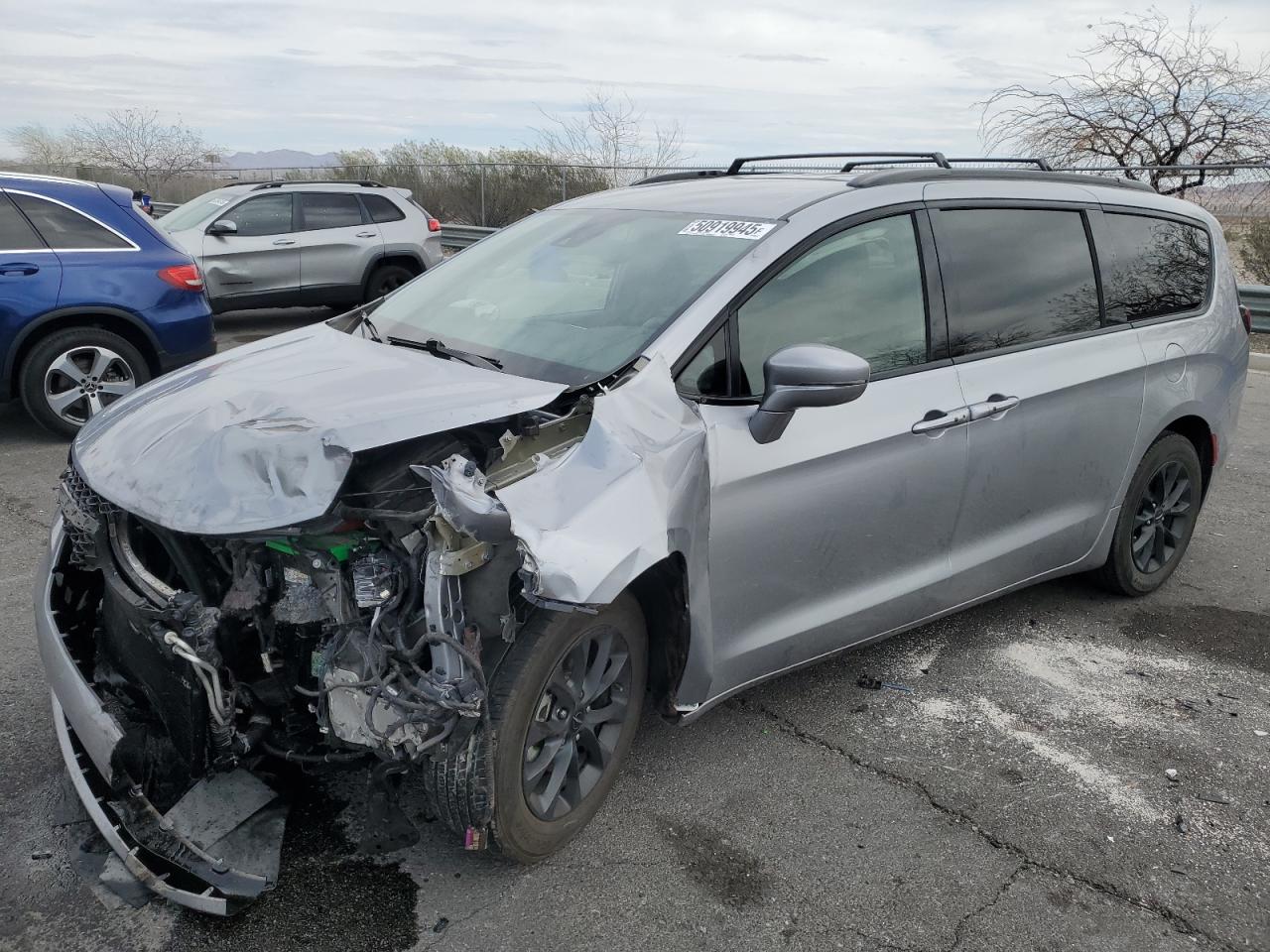 CHRYSLER PACIFICA TOURING