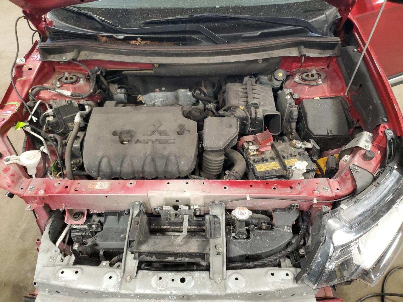 MITSUBISHI OUTLANDER ES