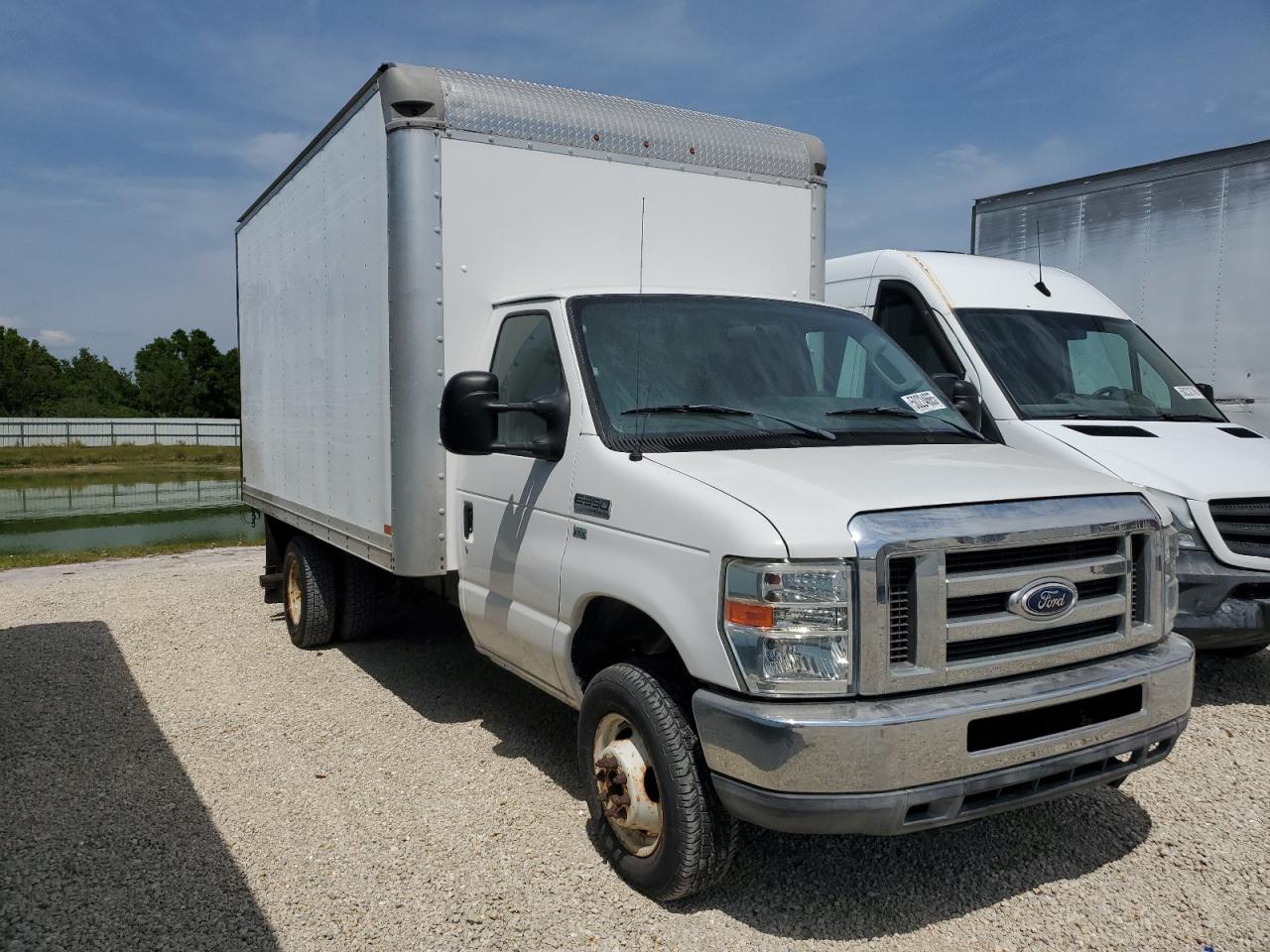 FORD ECONOLINE E350 SUPER DUTY CUTAWAY VAN