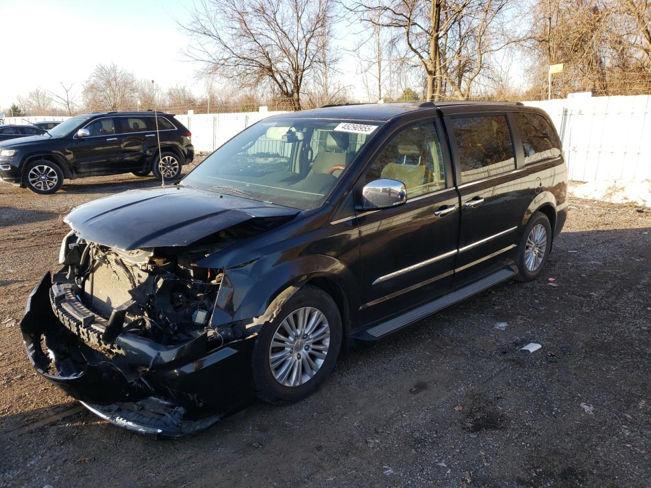 CHRYSLER TOWN & COUNTRY LIMITED