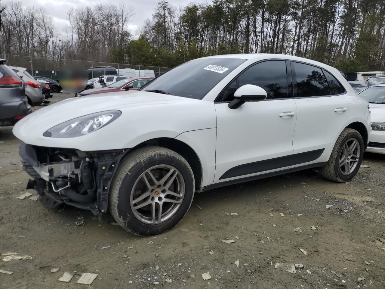 PORSCHE MACAN
