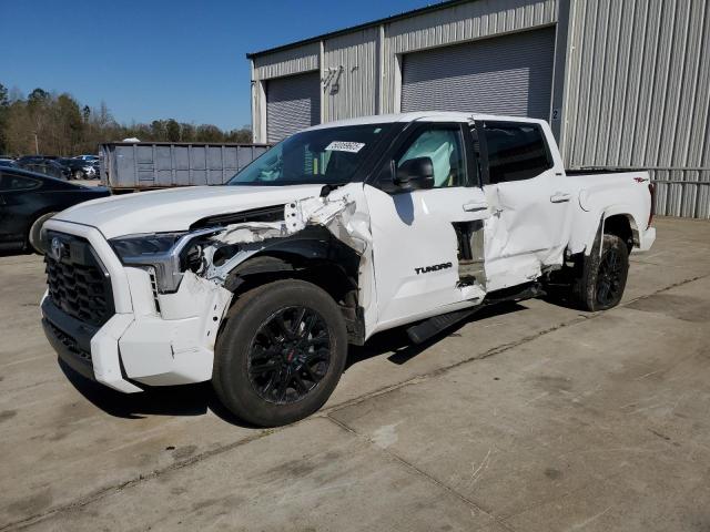 TOYOTA TUNDRA CREWMAX SR