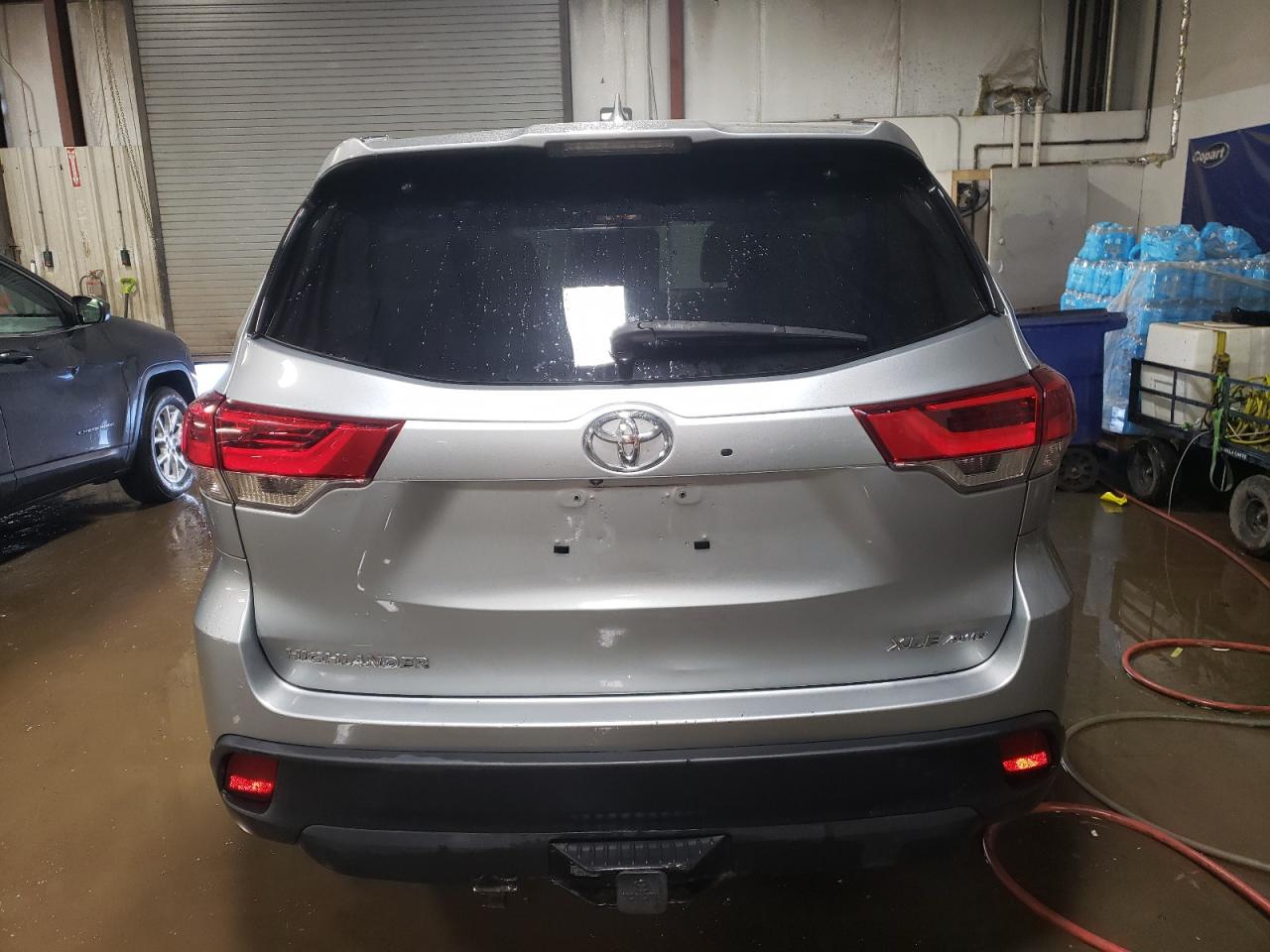 Toyota Highlander 2019