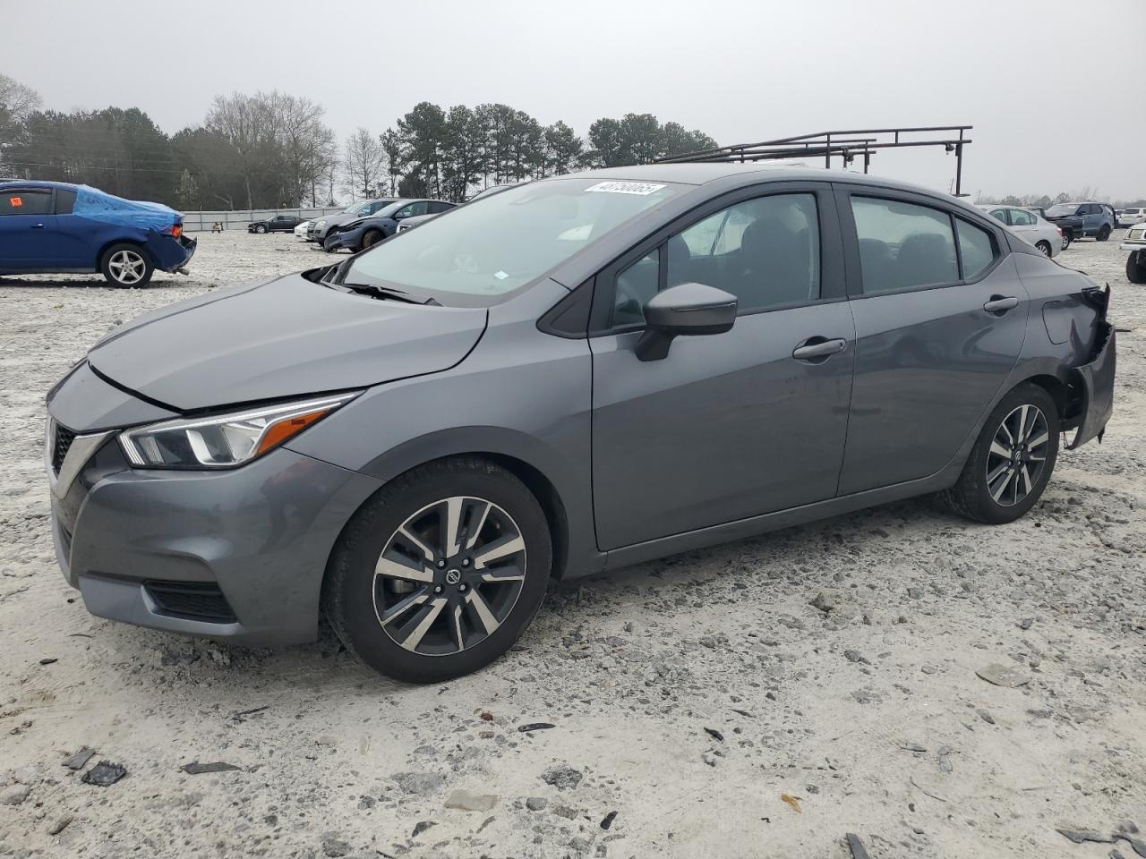 NISSAN VERSA SV