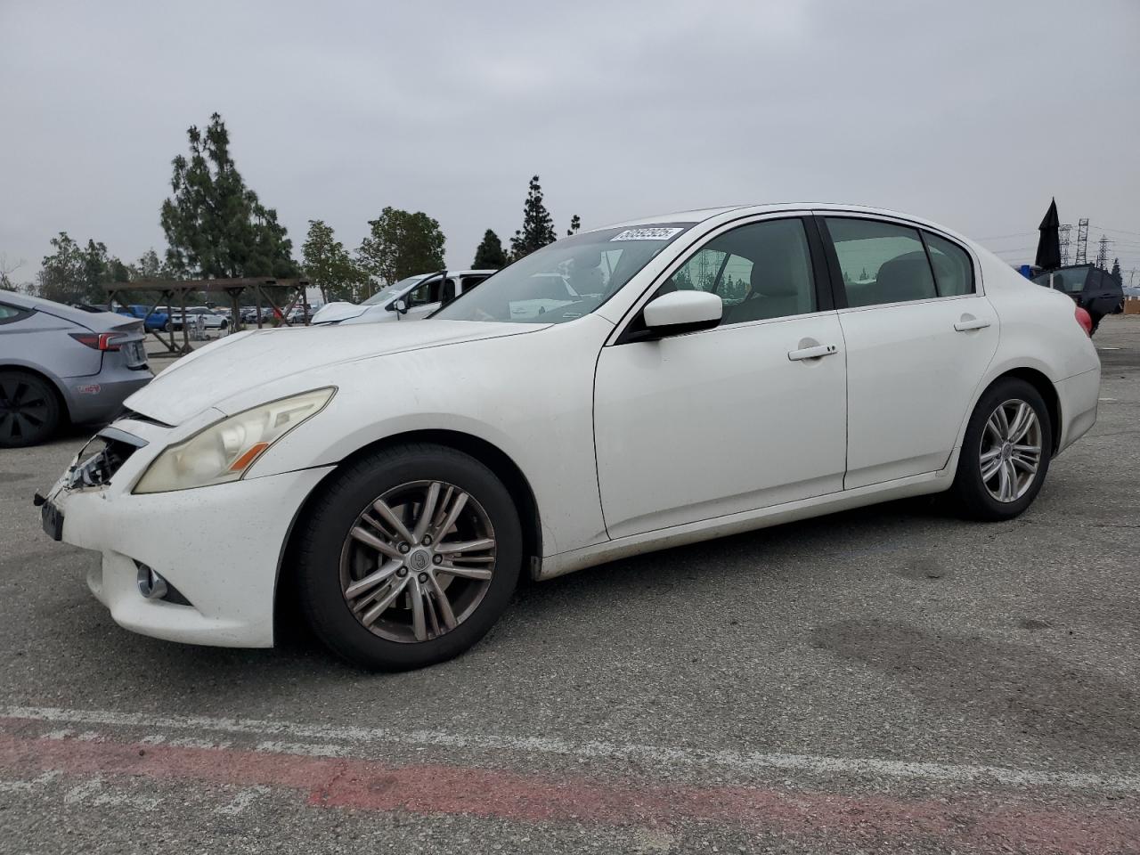 INFINITI G37 BASE