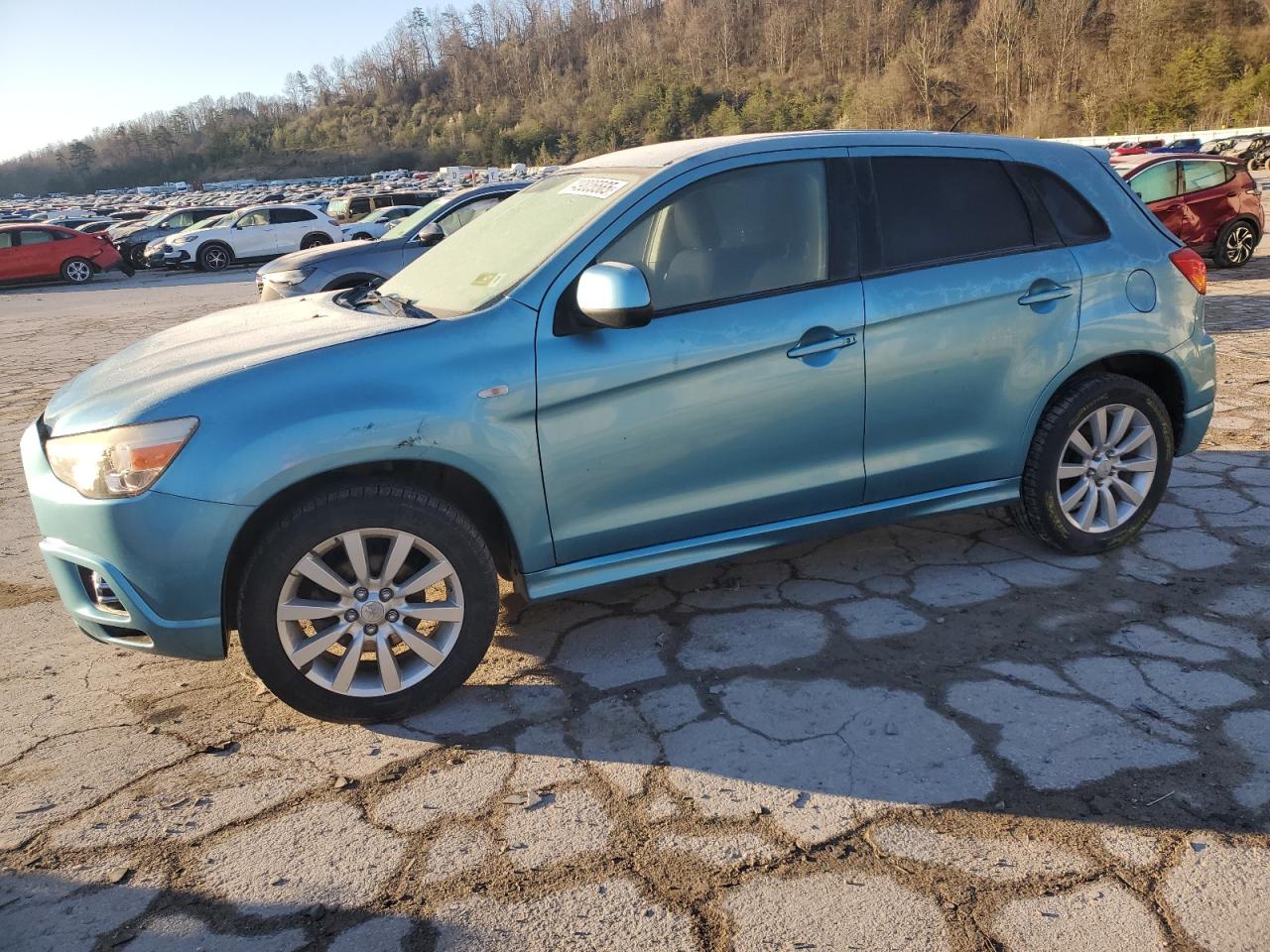  Salvage Mitsubishi Outlander