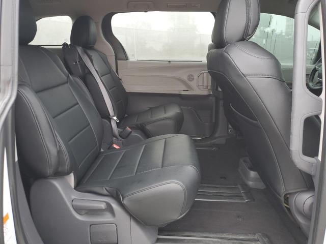 2021 TOYOTA SIENNA LE 5TDKRKECXMS045446