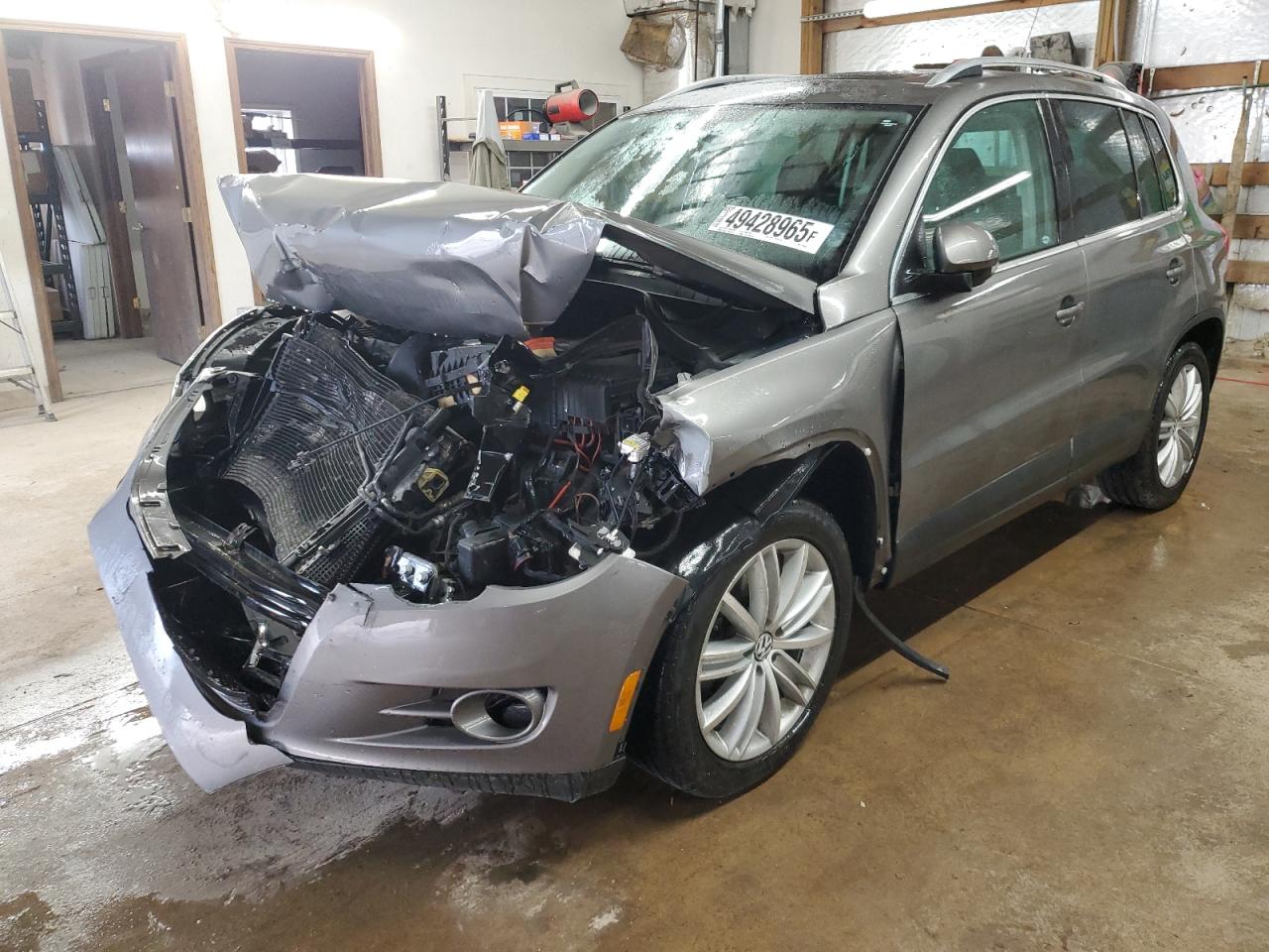 VOLKSWAGEN TIGUAN SE