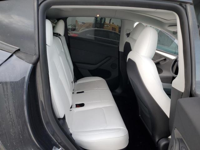 2024 TESLA MODEL Y 7SAYGDEE0RA281709