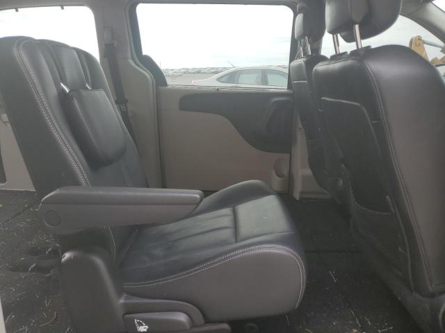 2016 CHRYSLER TOWN & COU - 2C4RC1BG9GR200762