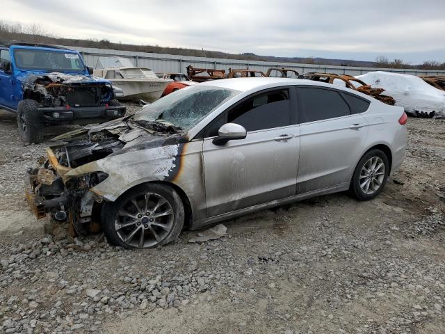 Vin: 3fa6p0hd6hr240264, lot: 50167075, ford fusion se 2017 img_1