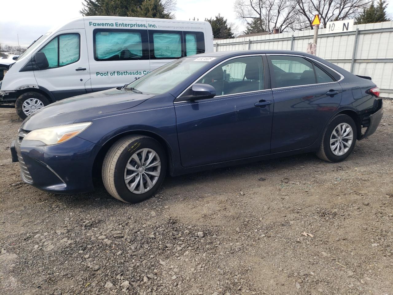 TOYOTA CAMRY LE