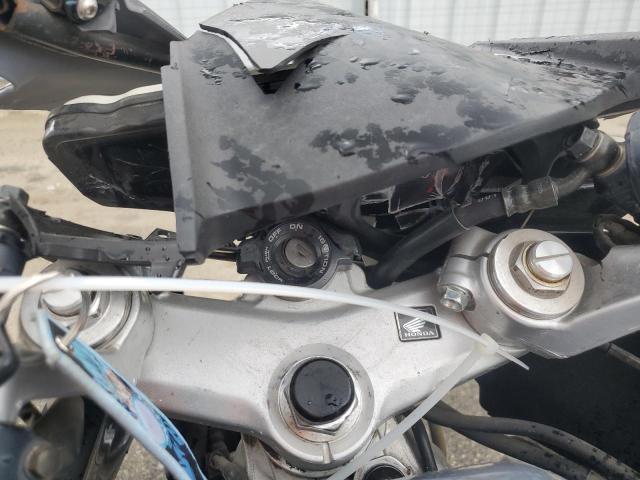 2003 HONDA VFR800 JH2RC46143M500091