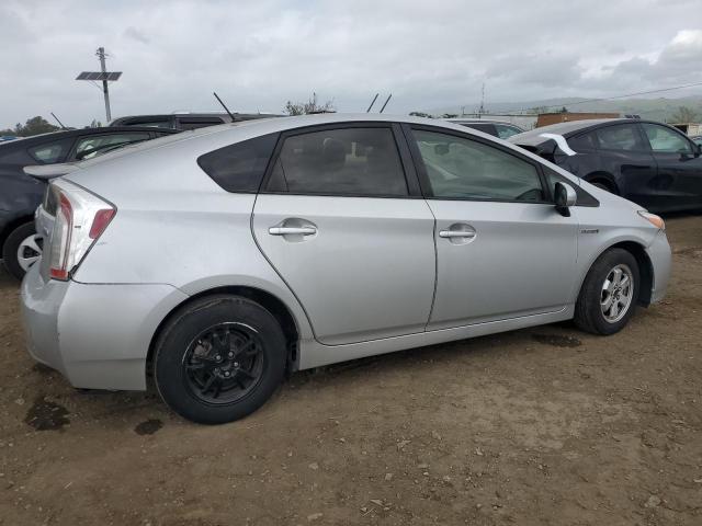 Vin: jtdkn3du8f1984073, lot: 49917955, toyota prius 20153