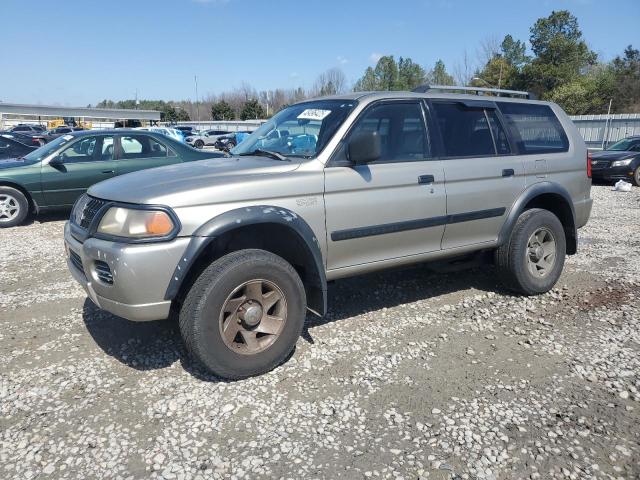 MITSUBISHI MONTERO
