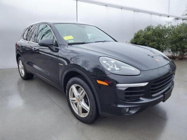 PORSCHE CAYENNE SE 2016 black 4dr spor hybrid engine WP1AE2A23GLA63912 photo #1