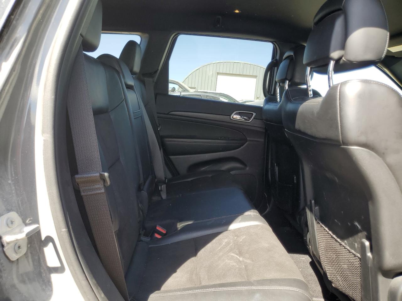 JEEP GRAND CHEROKEE LAREDO