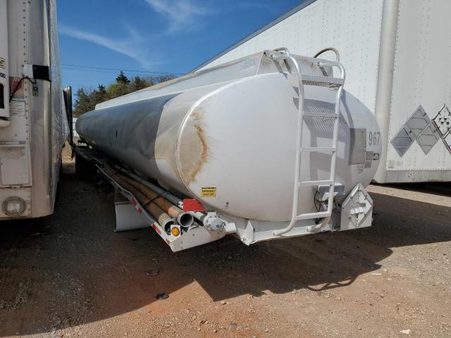 POLAR TANKER 2011 silver   1PMA2442XB5009713 photo #1