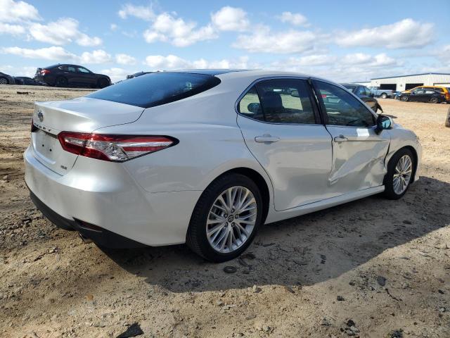 2018 TOYOTA CAMRY L - 4T1B11HK2JU100169